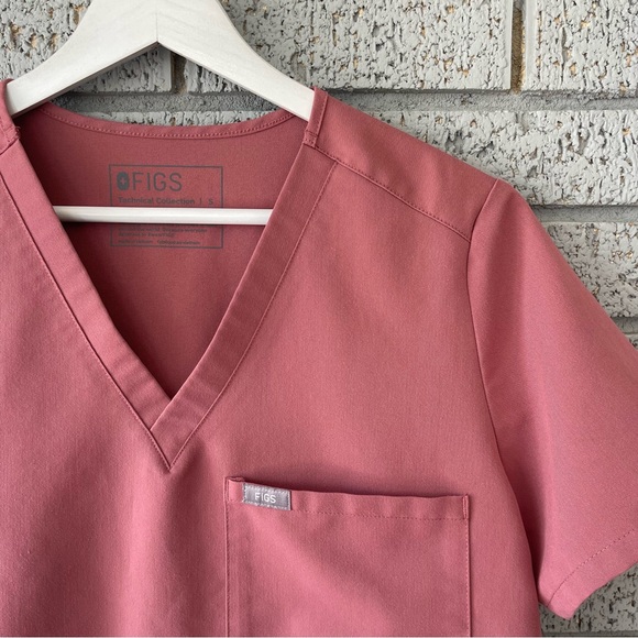 Figs Catarina One Pocket Scrub Top Mauve Size Small - Picture 4 of 6
